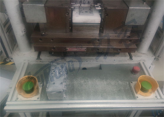 黄色网站快活视频免费缸压机安装操作按钮要求