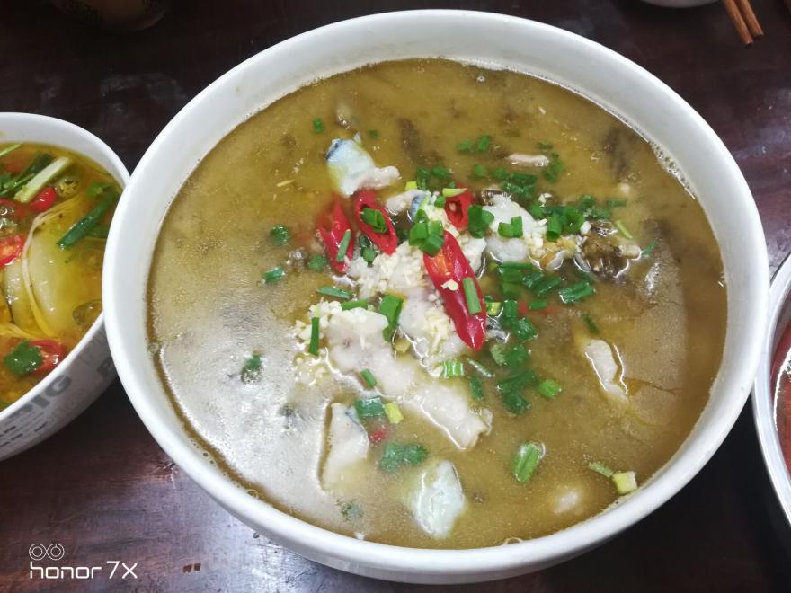 酸菜鱼黄色网站快活视频免费