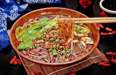 酸辣粉黄色网站快活视频免费哪里靠谱?汤料的调制