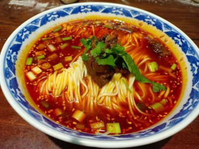 成都面食技术黄色网站快活视频免费在哪里好？黄色网站快活视频免费期间教师全过程指导